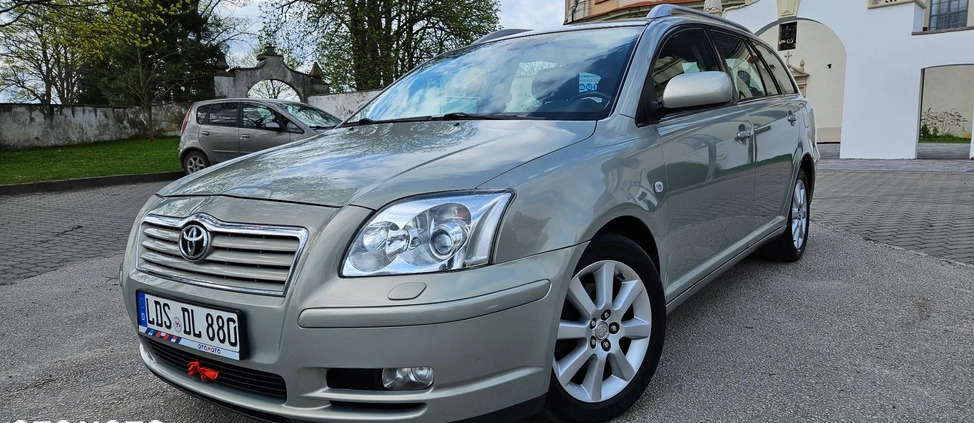 Toyota Avensis cena 15999 przebieg: 195236, rok produkcji 2005 z Wysokie Mazowieckie małe 211